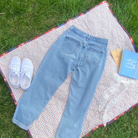 Rue 21 Denim Roll-Up Pants – Size 4 – $20  - Picture 3 of 6